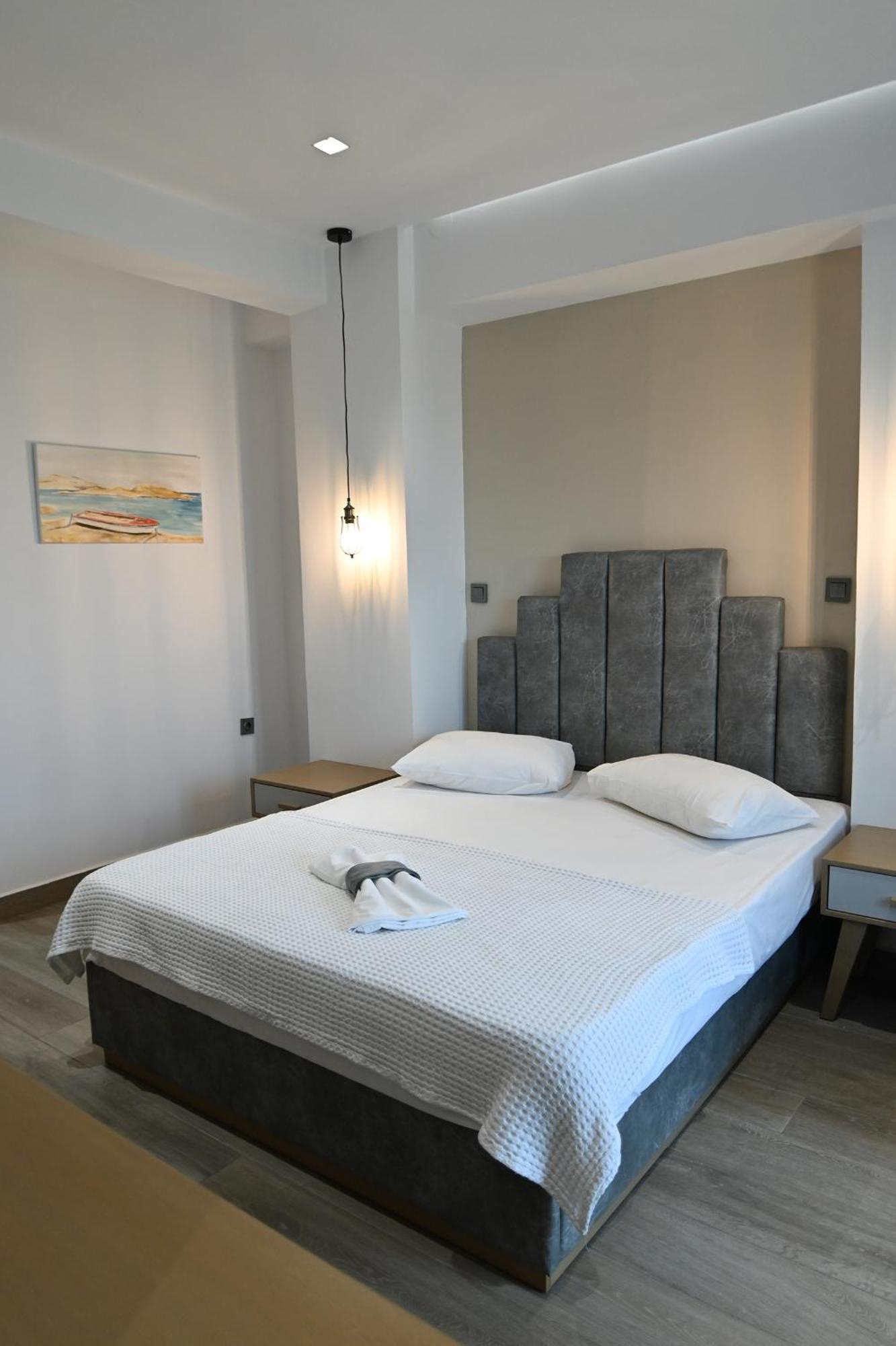 Amalia Rooms Sea View เนอาวรัสนา ภายนอก รูปภาพ