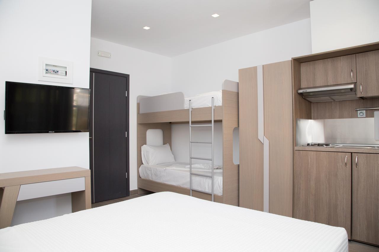 Amalia Rooms Sea View เนอาวรัสนา ภายนอก รูปภาพ